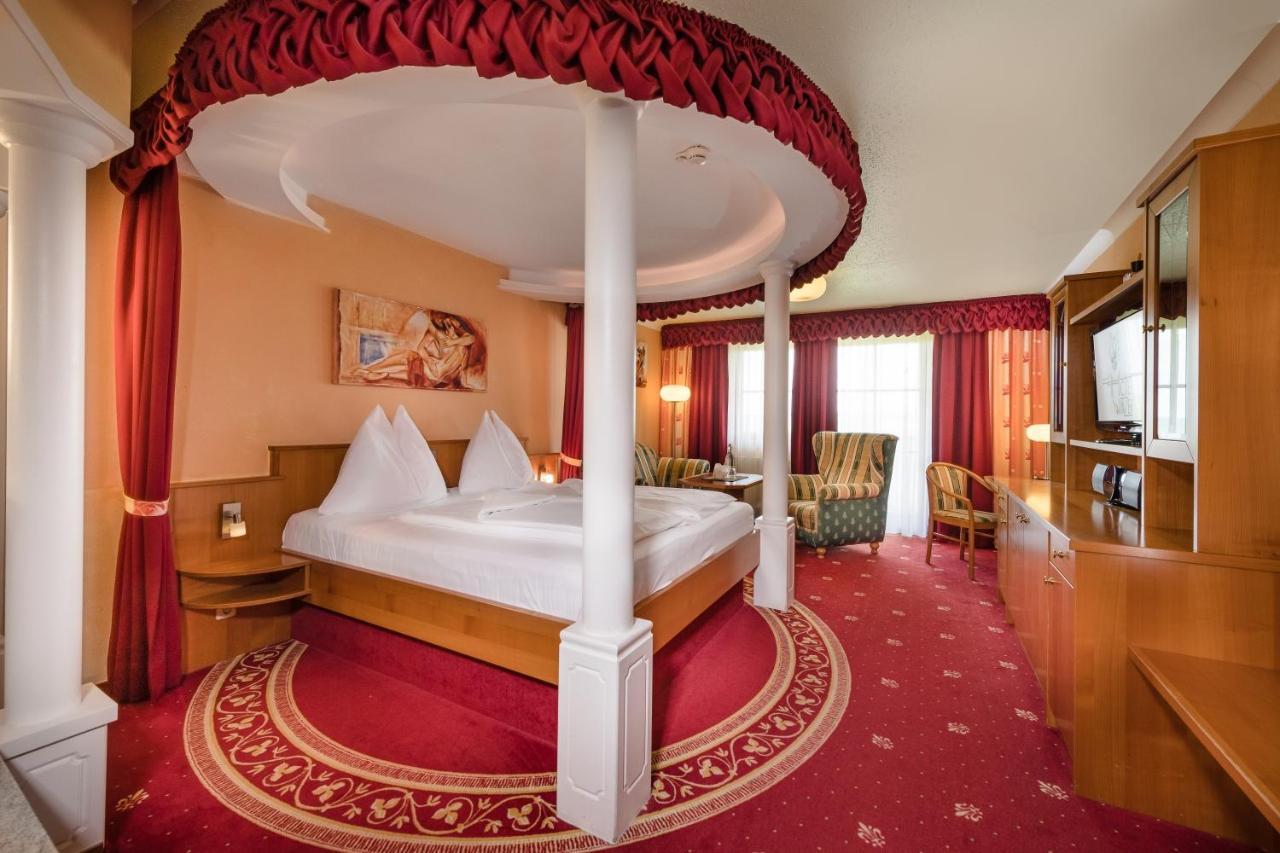 Hotel Winzer Wellness & Kuscheln Занкт-Ґеорґен-ім-Аттерґау Екстер'єр фото