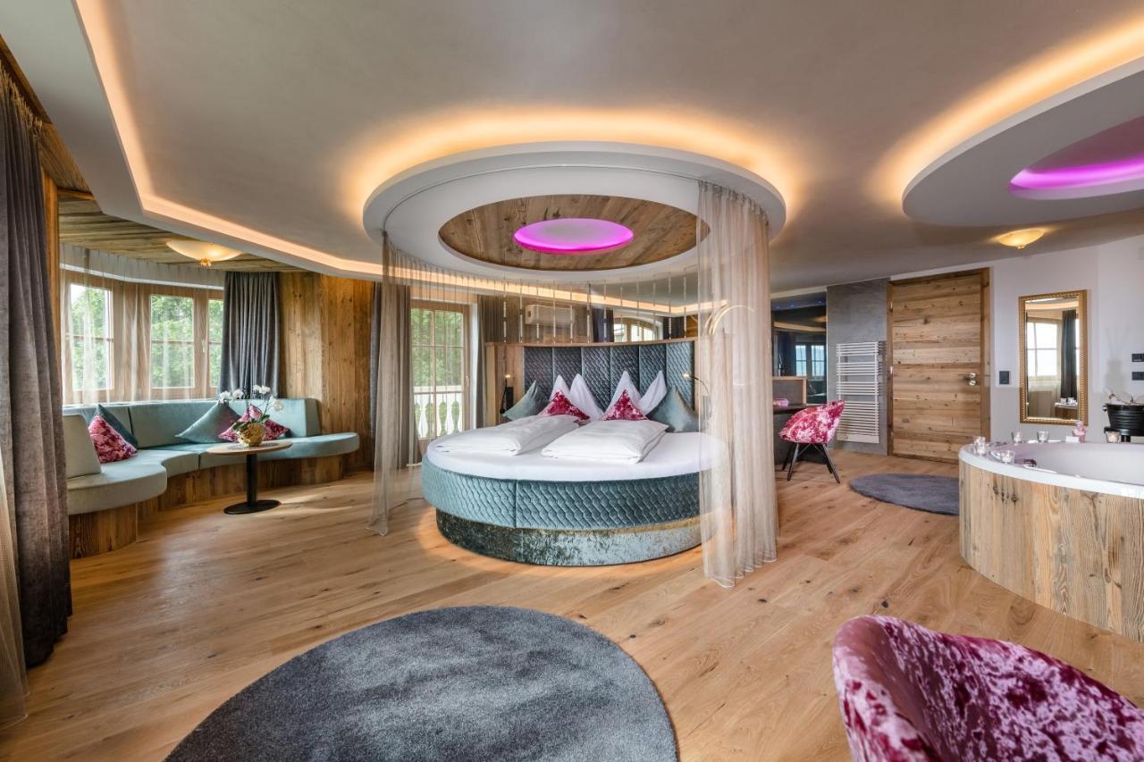 Hotel Winzer Wellness & Kuscheln Занкт-Ґеорґен-ім-Аттерґау Екстер'єр фото