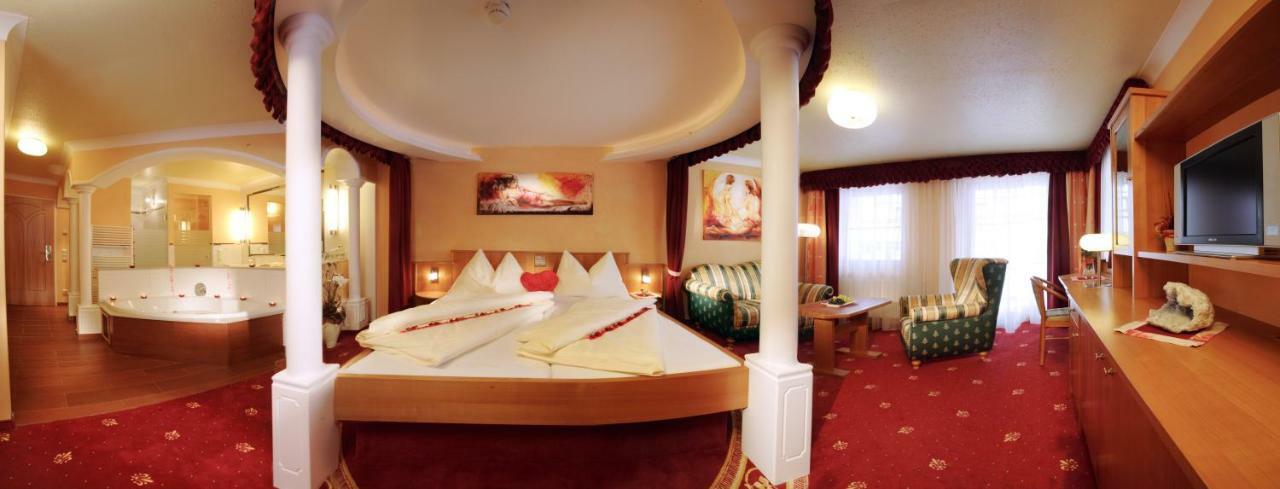Hotel Winzer Wellness & Kuscheln Занкт-Ґеорґен-ім-Аттерґау Екстер'єр фото