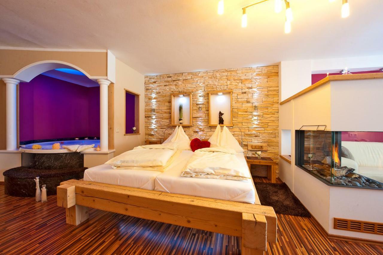 Hotel Winzer Wellness & Kuscheln Занкт-Ґеорґен-ім-Аттерґау Екстер'єр фото