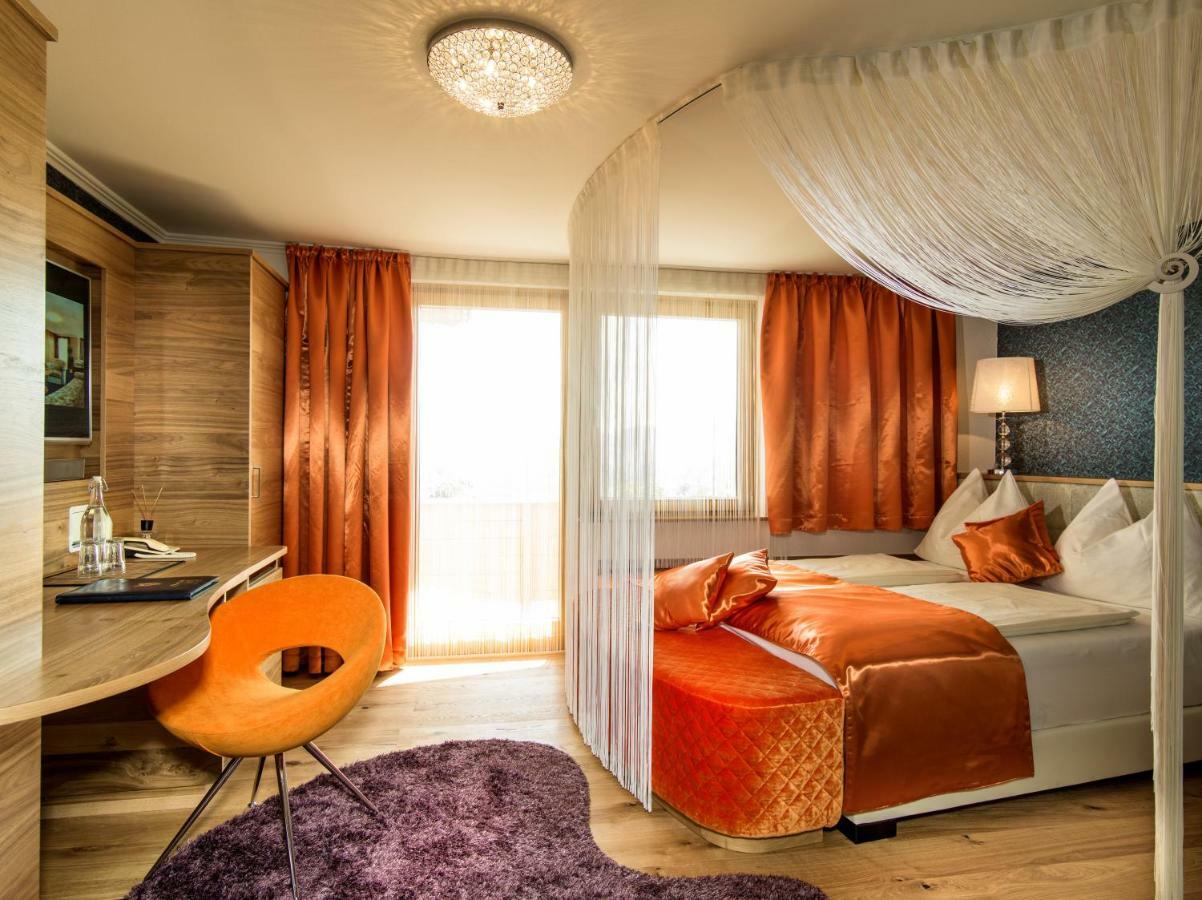 Hotel Winzer Wellness & Kuscheln Занкт-Ґеорґен-ім-Аттерґау Екстер'єр фото