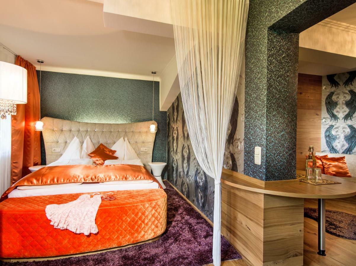 Hotel Winzer Wellness & Kuscheln Занкт-Ґеорґен-ім-Аттерґау Екстер'єр фото