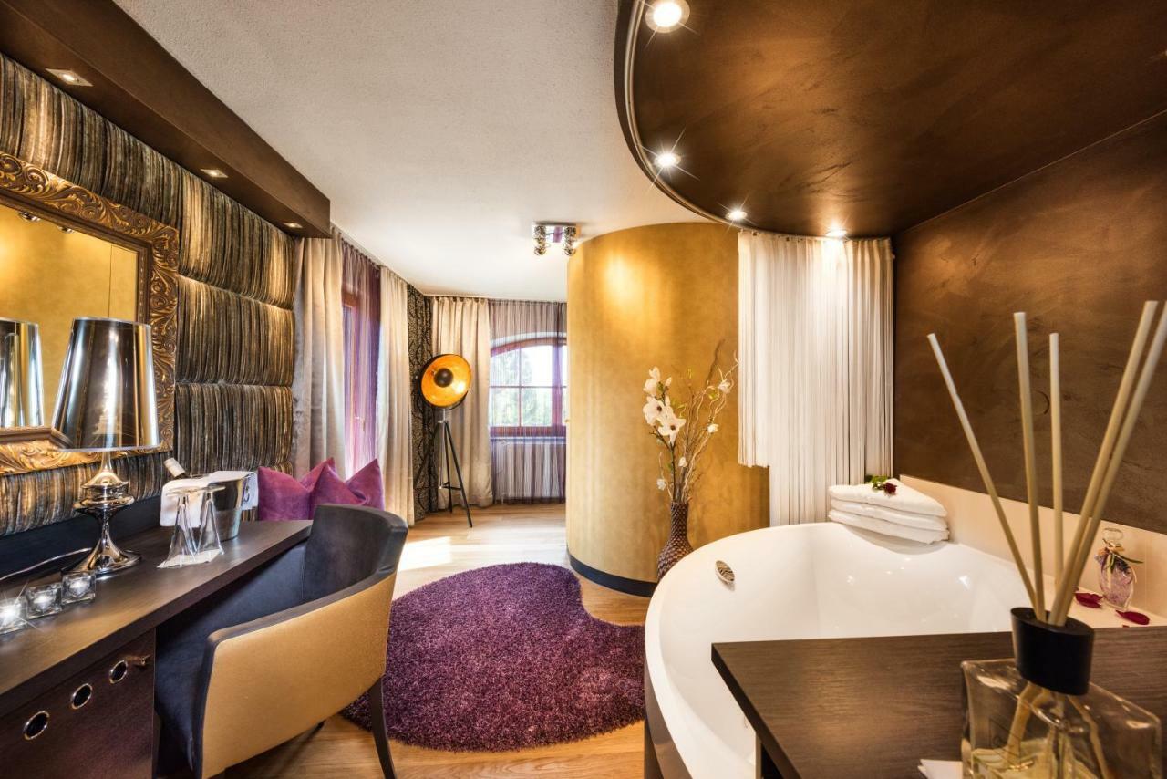 Hotel Winzer Wellness & Kuscheln Занкт-Ґеорґен-ім-Аттерґау Екстер'єр фото