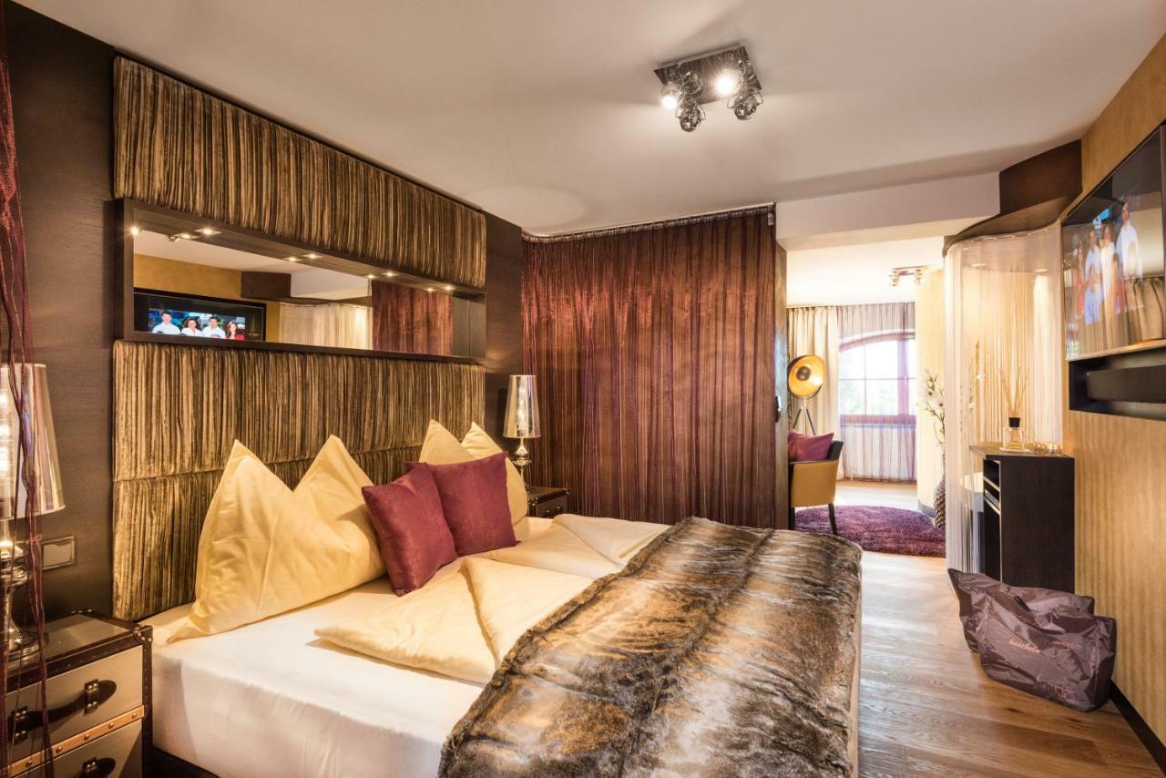 Hotel Winzer Wellness & Kuscheln Занкт-Ґеорґен-ім-Аттерґау Екстер'єр фото